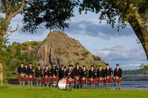 Dumbarton District Pipe band